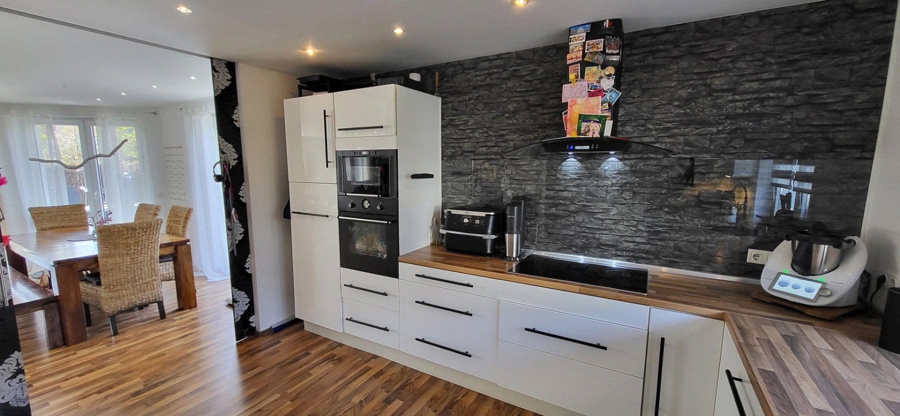 Predaj domu 135 m², pozemek 300 m², Leverkusen, Severné Porýnie - Westfálsko Predaj domu 135 m², pozemek 300 m², Leverkusen, Severné Porýnie - Westfálsko