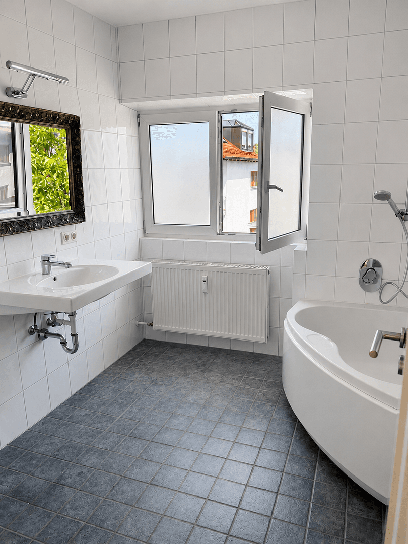 Prenájom bytu 4-izbový 132 m², Hans-Grässel-Weg 13b, München, Bavorsko Prenájom bytu 4-izbový 132 m², Hans-Grässel-Weg 13b, München, Bavorsko
