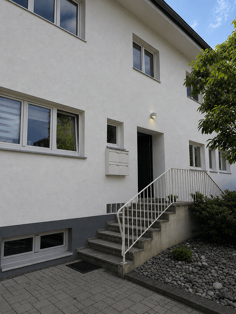 Prenájom bytu 4-izbový 132 m², Hans-Grässel-Weg 13b, München, Bavorsko Prenájom bytu 4-izbový 132 m², Hans-Grässel-Weg 13b, München, Bavorsko