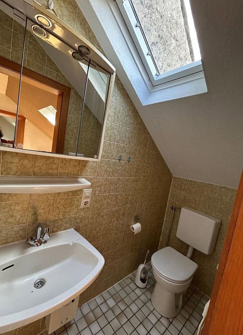 Predaj domu 250 m², pozemek 659 m², Hoher Klosterweg 3, Boppard, Porýnie-Falcko Predaj domu 250 m², pozemek 659 m², Hoher Klosterweg 3, Boppard, Porýnie-Falcko