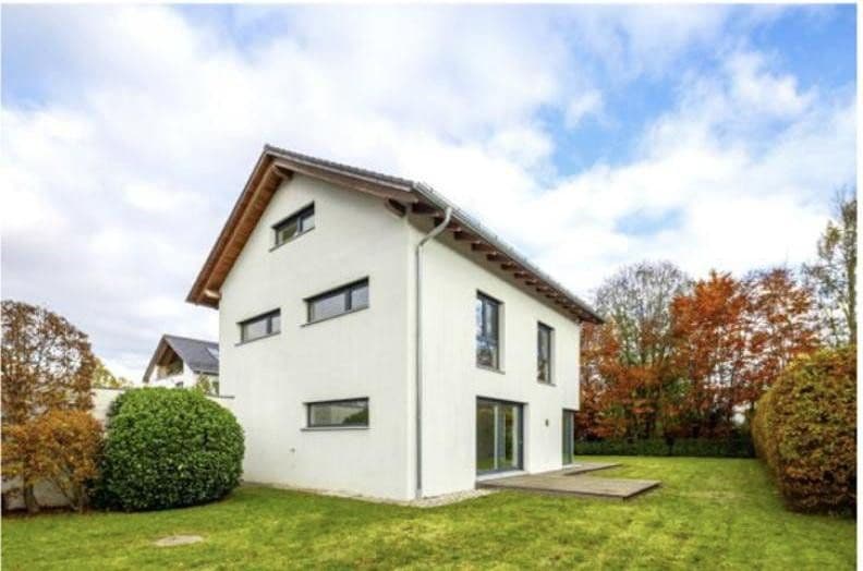 Predaj domu 240 m², pozemek 890 m², Grünwald, Bavorsko Predaj domu 240 m², pozemek 890 m², Grünwald, Bavorsko