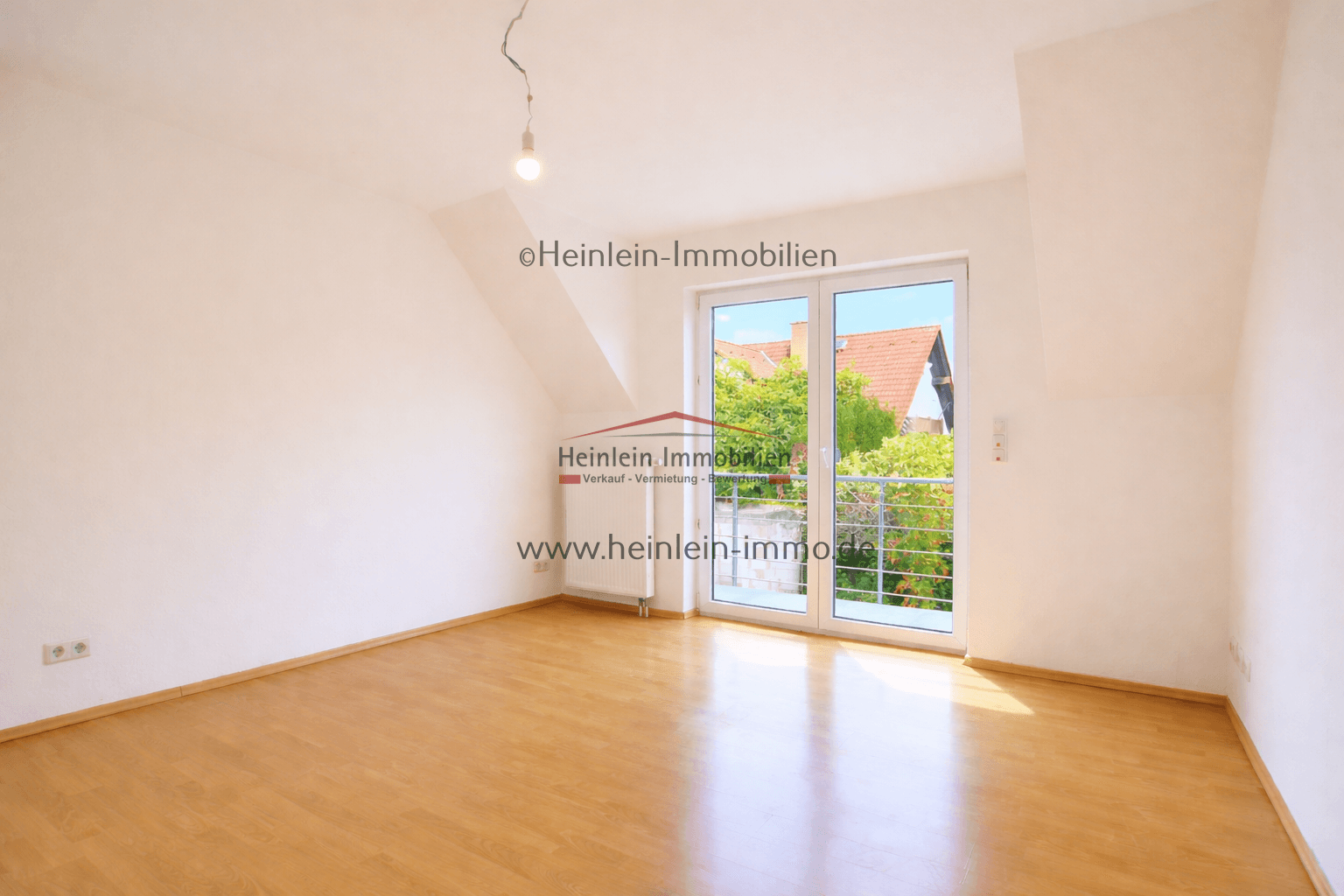 Predaj domu 184 m², pozemek 370 m², Griesheim, Hesensko Predaj domu 184 m², pozemek 370 m², Griesheim, Hesensko