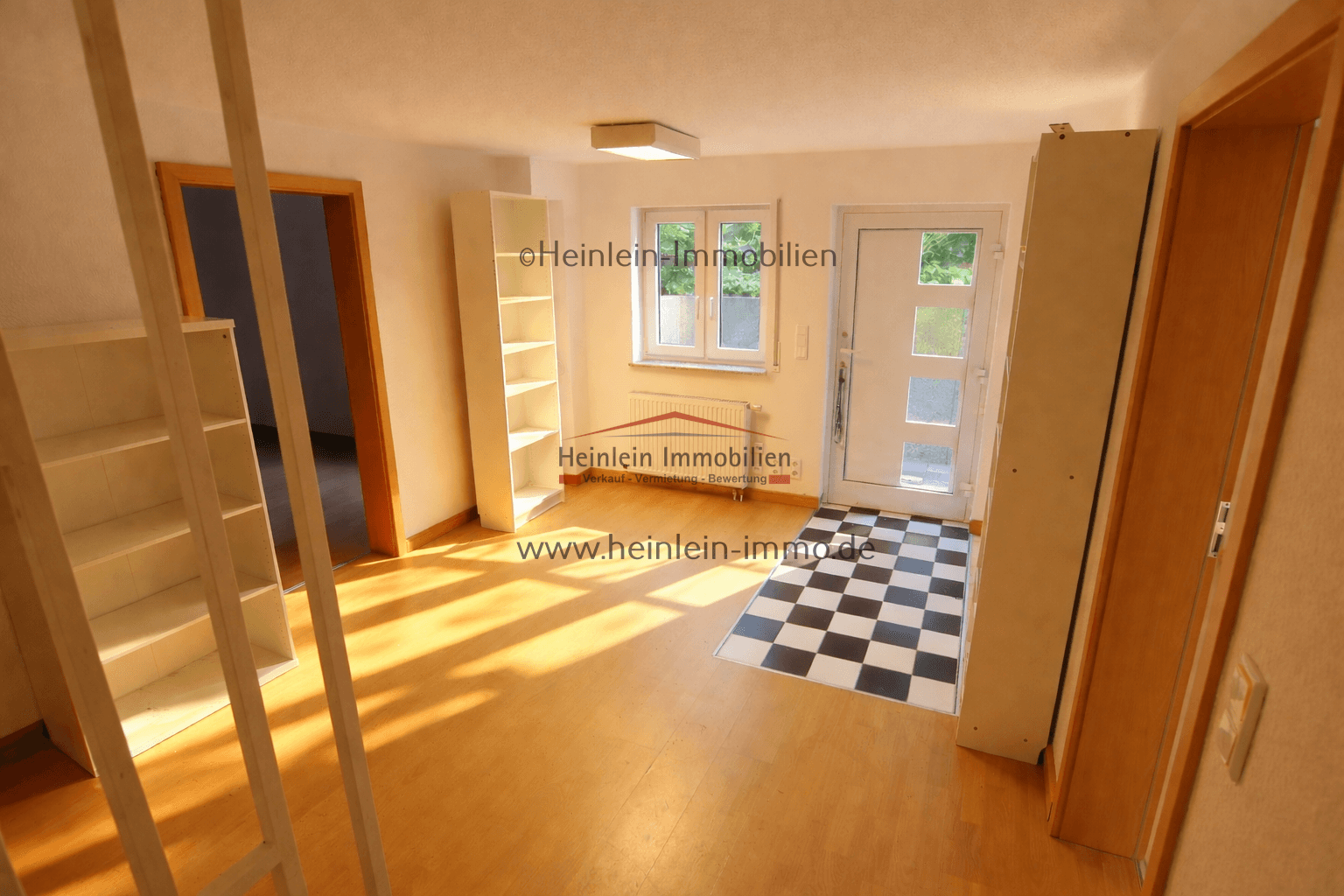 Predaj domu 184 m², pozemek 370 m², Griesheim, Hesensko Predaj domu 184 m², pozemek 370 m², Griesheim, Hesensko
