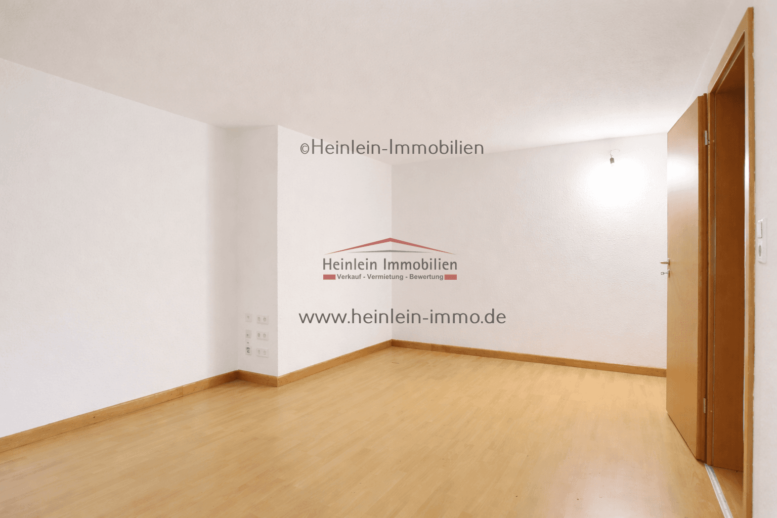Predaj domu 184 m², pozemek 370 m², Griesheim, Hesensko Predaj domu 184 m², pozemek 370 m², Griesheim, Hesensko