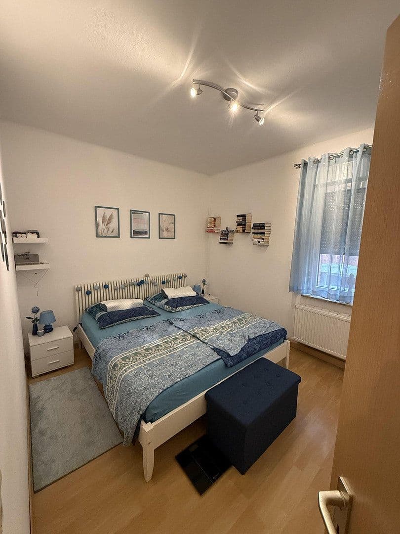 Prenájom bytu 3-izbový 65 m², Hindelangerstraße, Stuttgart-Untertürheim, Bádensko-Wurttembersko Prenájom bytu 3-izbový 65 m², Hindelangerstraße, Stuttgart-Untertürheim, Bádensko-Wurttembersko