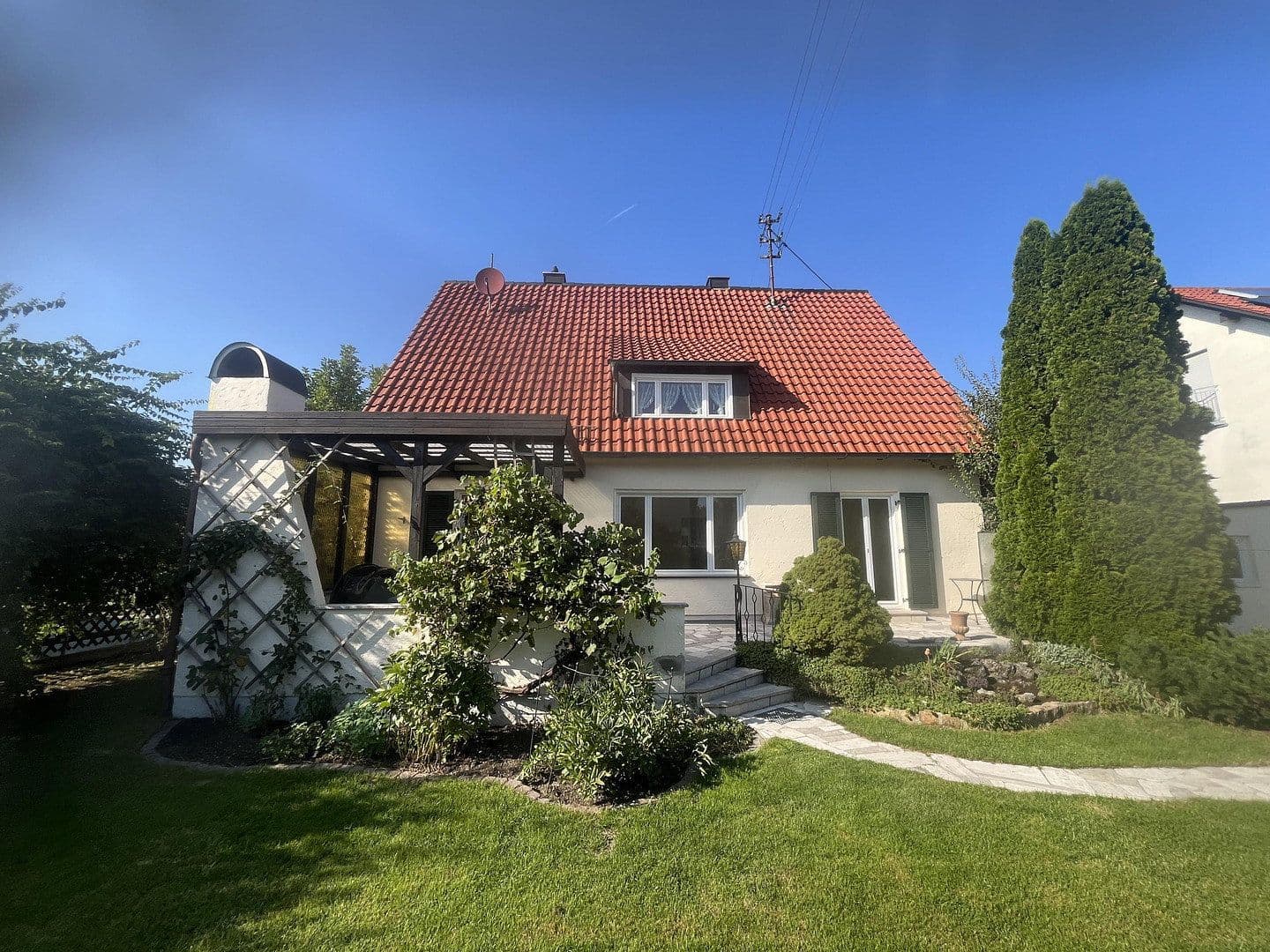 Predaj domu 140 m², pozemek 819 m², Rosenstrasse 5, Maisach, Bavorsko Predaj domu 140 m², pozemek 819 m², Rosenstrasse 5, Maisach, Bavorsko