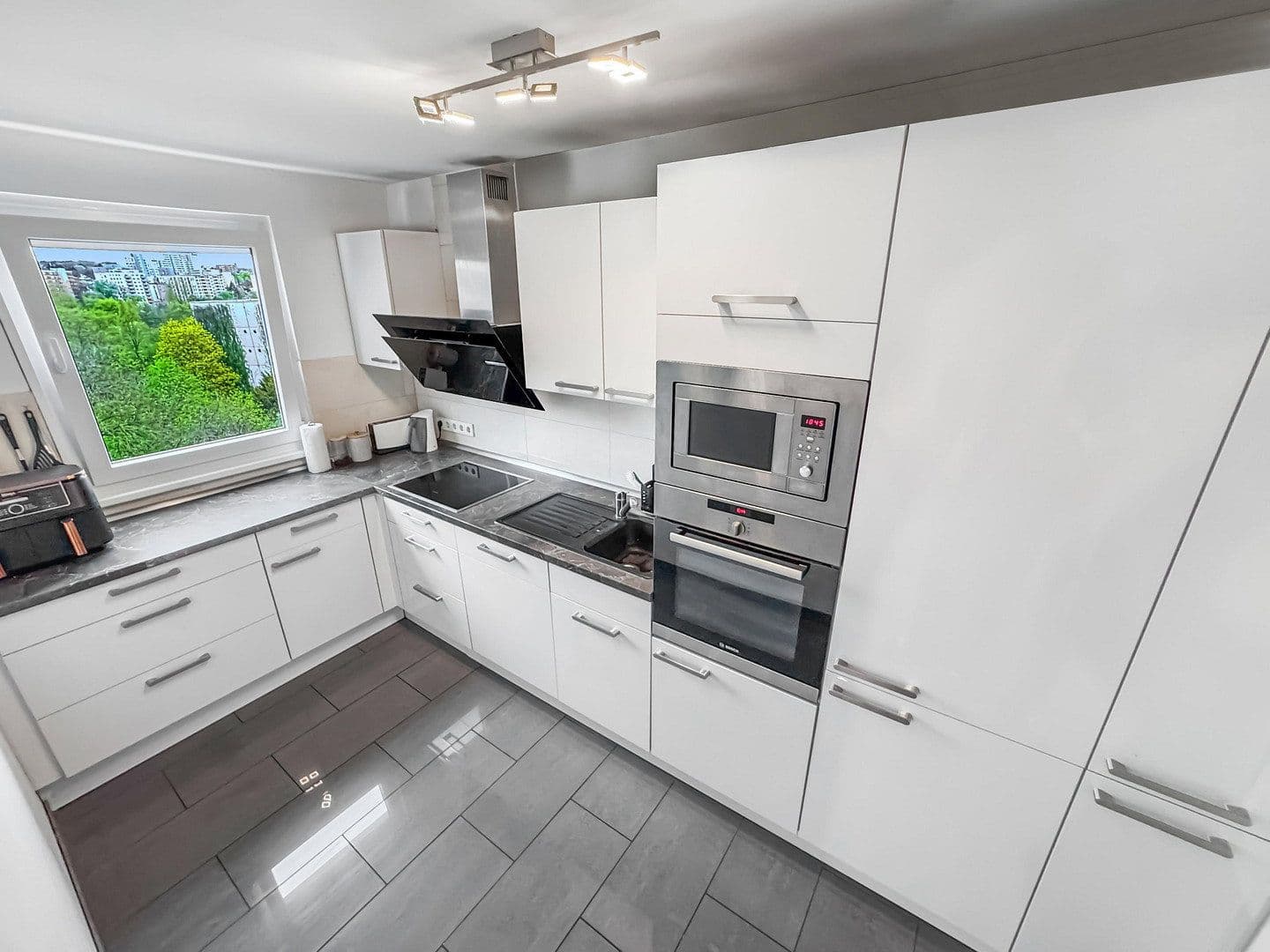 Predaj bytu 3-izbový 91 m², Berliner Straße, 286, Offenbach am Main, Hesensko Predaj bytu 3-izbový 91 m², Berliner Straße, 286, Offenbach am Main, Hesensko