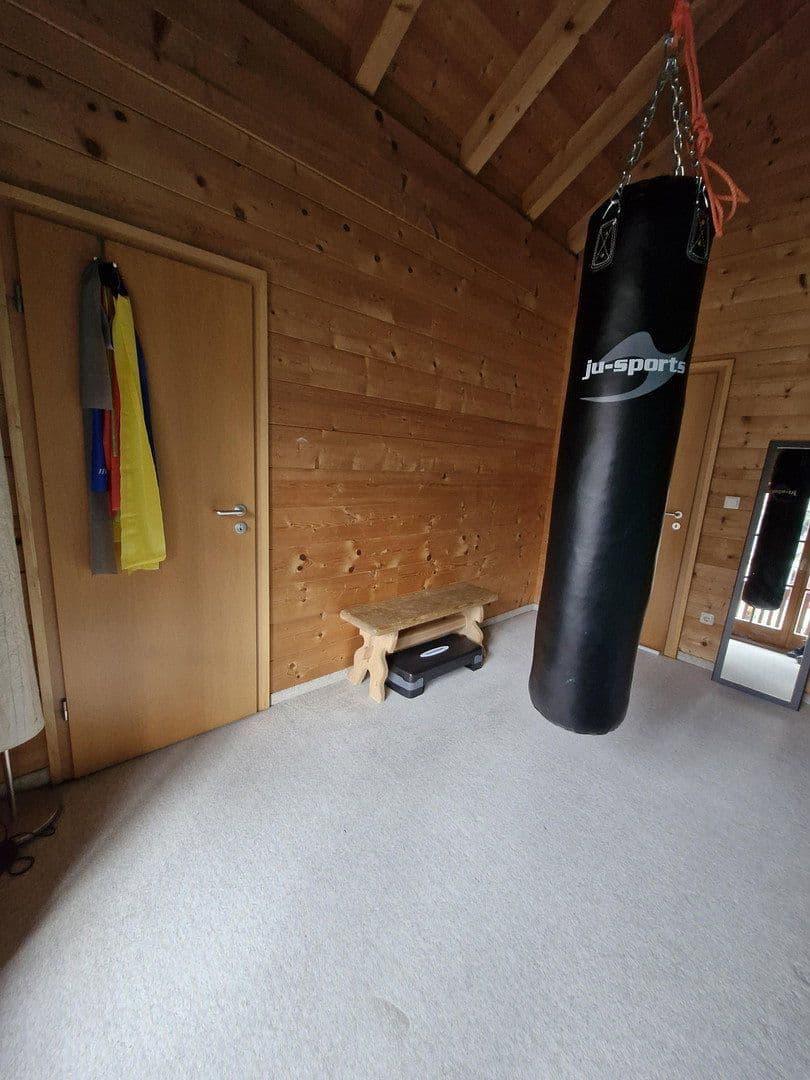 Prenájom bytu 6-izbový 164 m², Bernau am Chiemsee, Bavorsko Prenájom bytu 6-izbový 164 m², Bernau am Chiemsee, Bavorsko