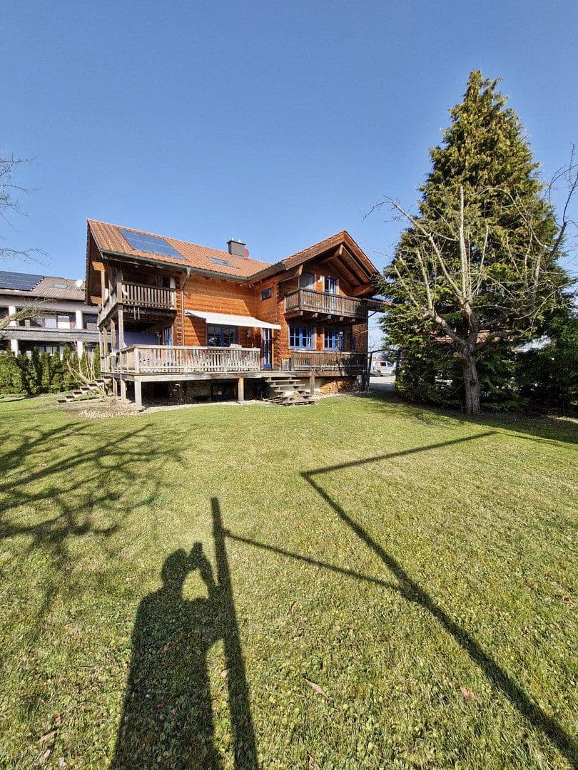 Prenájom bytu 6-izbový 164 m², Bernau am Chiemsee, Bavorsko Prenájom bytu 6-izbový 164 m², Bernau am Chiemsee, Bavorsko