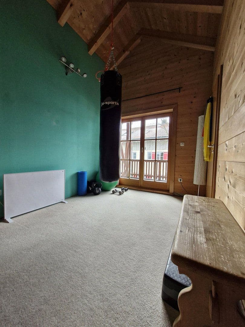 Prenájom bytu 6-izbový 164 m², Bernau am Chiemsee, Bavorsko Prenájom bytu 6-izbový 164 m², Bernau am Chiemsee, Bavorsko