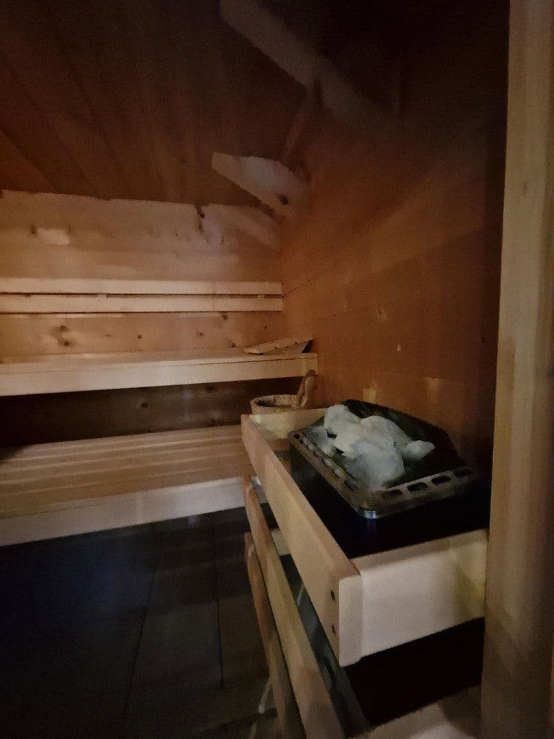 Prenájom bytu 6-izbový 164 m², Bernau am Chiemsee, Bavorsko Prenájom bytu 6-izbový 164 m², Bernau am Chiemsee, Bavorsko