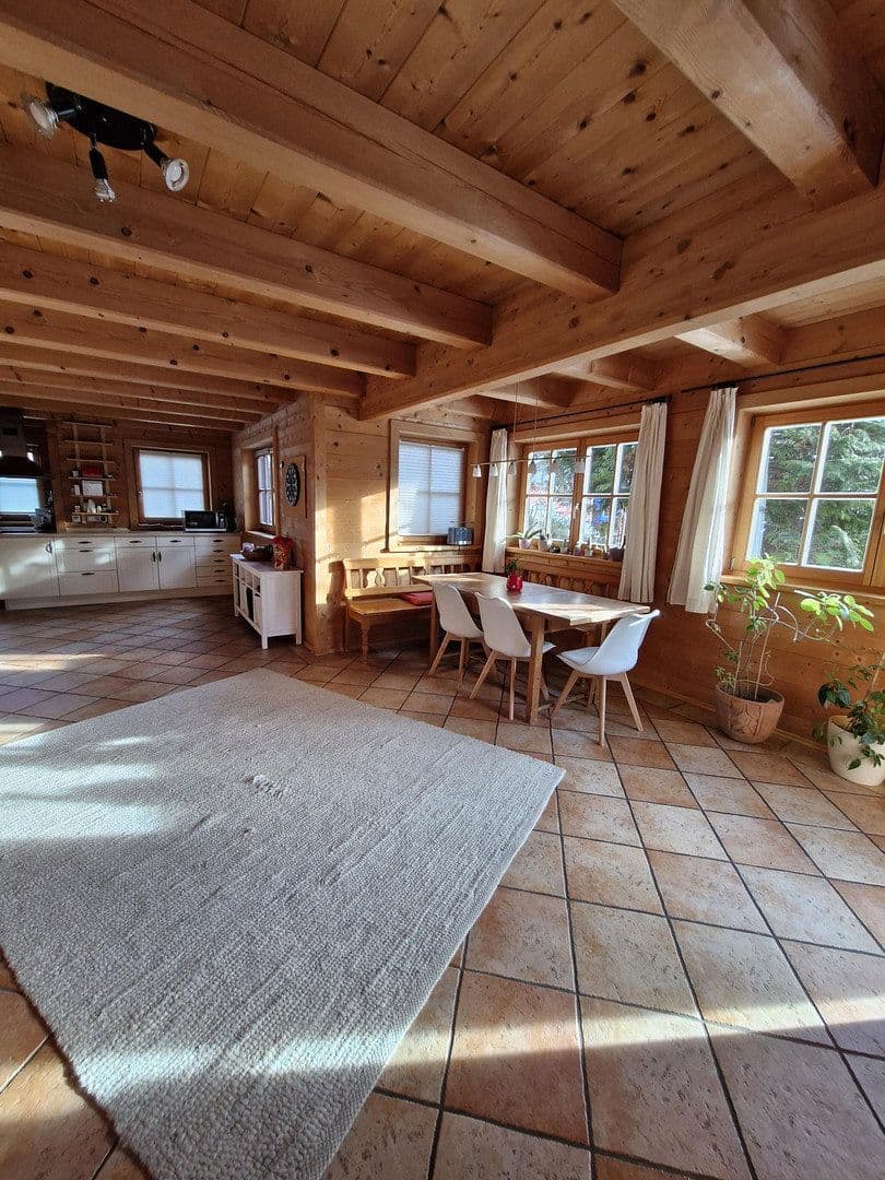 Prenájom bytu 6-izbový 164 m², Bernau am Chiemsee, Bavorsko Prenájom bytu 6-izbový 164 m², Bernau am Chiemsee, Bavorsko