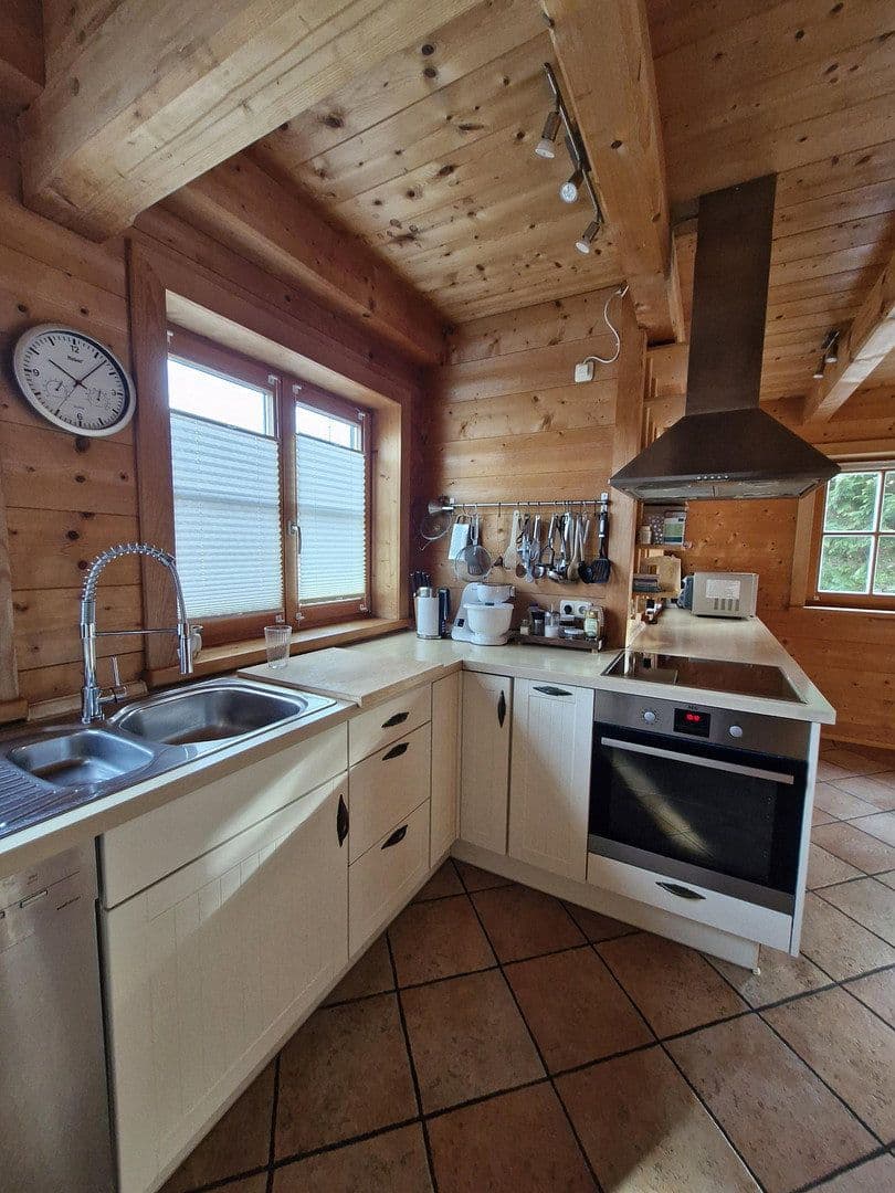 Prenájom bytu 6-izbový 164 m², Bernau am Chiemsee, Bavorsko Prenájom bytu 6-izbový 164 m², Bernau am Chiemsee, Bavorsko