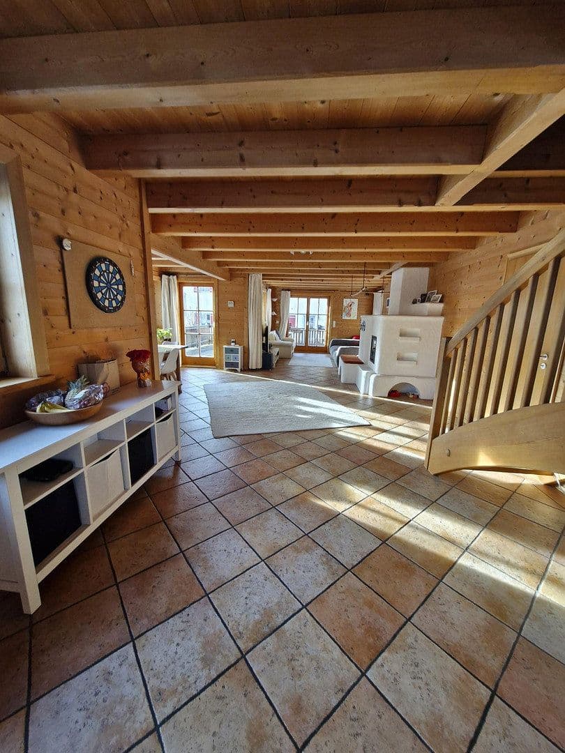 Prenájom bytu 6-izbový 164 m², Bernau am Chiemsee, Bavorsko Prenájom bytu 6-izbový 164 m², Bernau am Chiemsee, Bavorsko