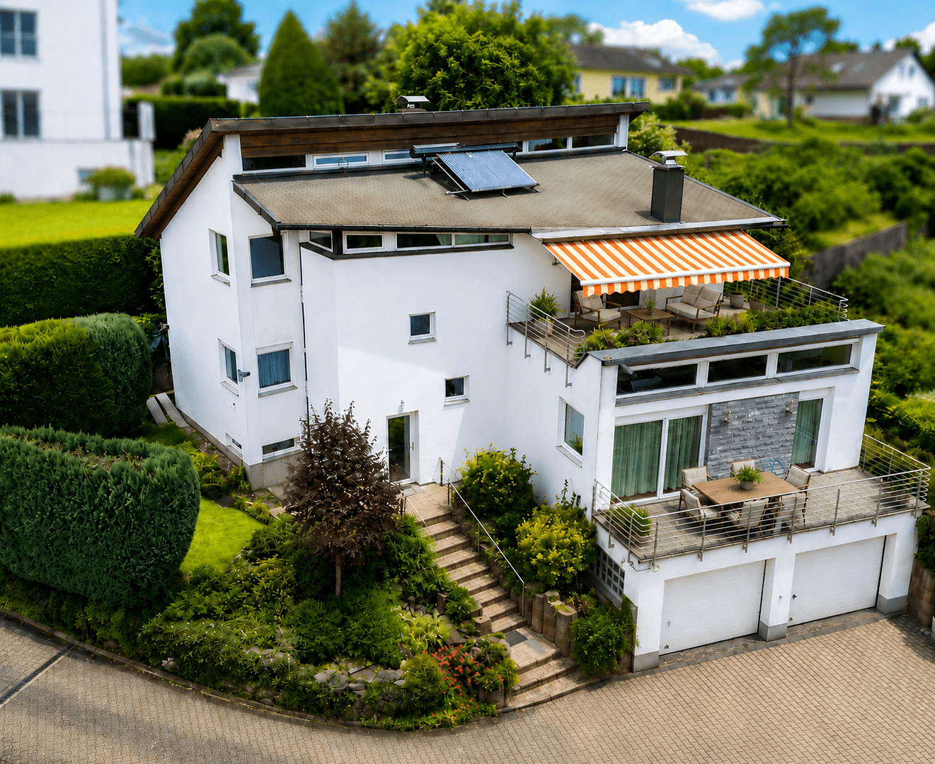 Prenájom bytu 2-izbový 76 m², Weinheim, Bádensko-Wurttembersko Prenájom bytu 2-izbový 76 m², Weinheim, Bádensko-Wurttembersko