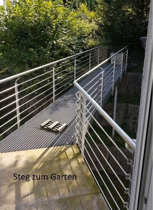 Prenájom bytu 2-izbový 76 m², Weinheim, Bádensko-Wurttembersko Prenájom bytu 2-izbový 76 m², Weinheim, Bádensko-Wurttembersko