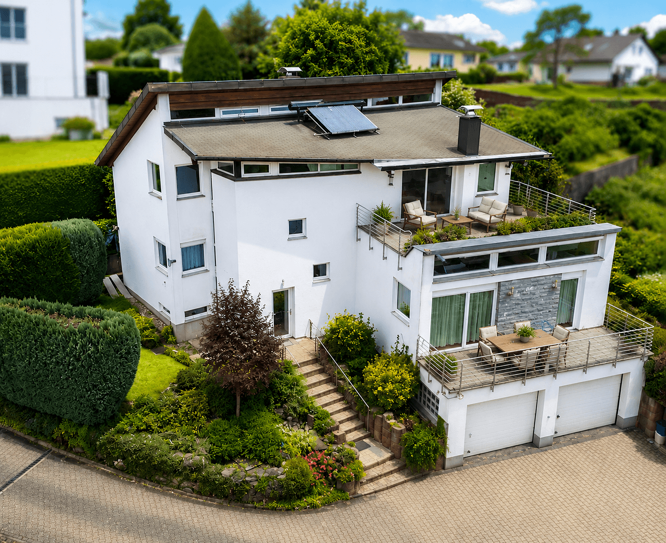 Prenájom bytu 2-izbový 76 m², Weinheim, Bádensko-Wurttembersko Prenájom bytu 2-izbový 76 m², Weinheim, Bádensko-Wurttembersko