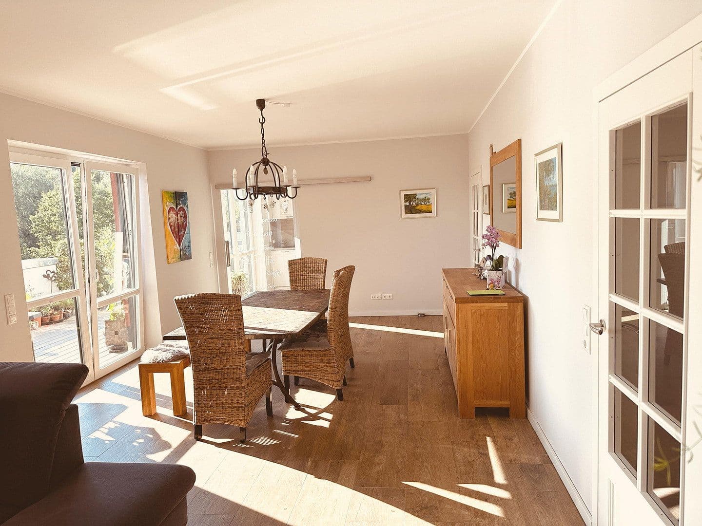 Predaj bytu 3-izbový 129 m², Schwerin, Meklenbursko-Predpomoransko Predaj bytu 3-izbový 129 m², Schwerin, Meklenbursko-Predpomoransko