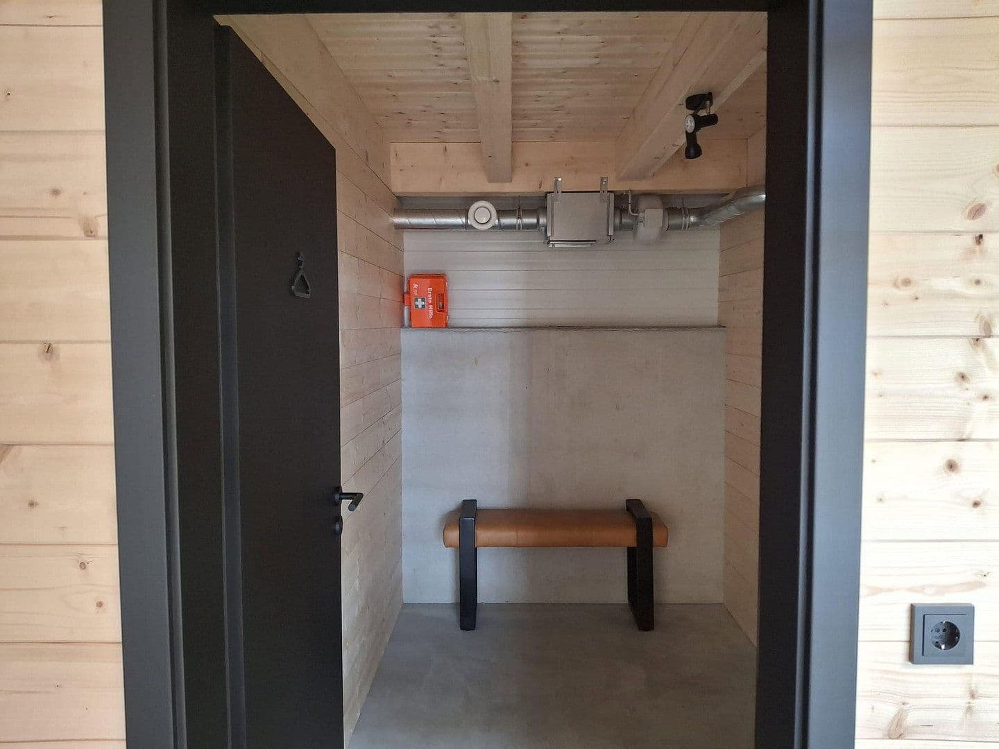 Prenájom nebytového priestoru 334 m², Hemau, Bavorsko Prenájom nebytového priestoru 334 m², Hemau, Bavorsko
