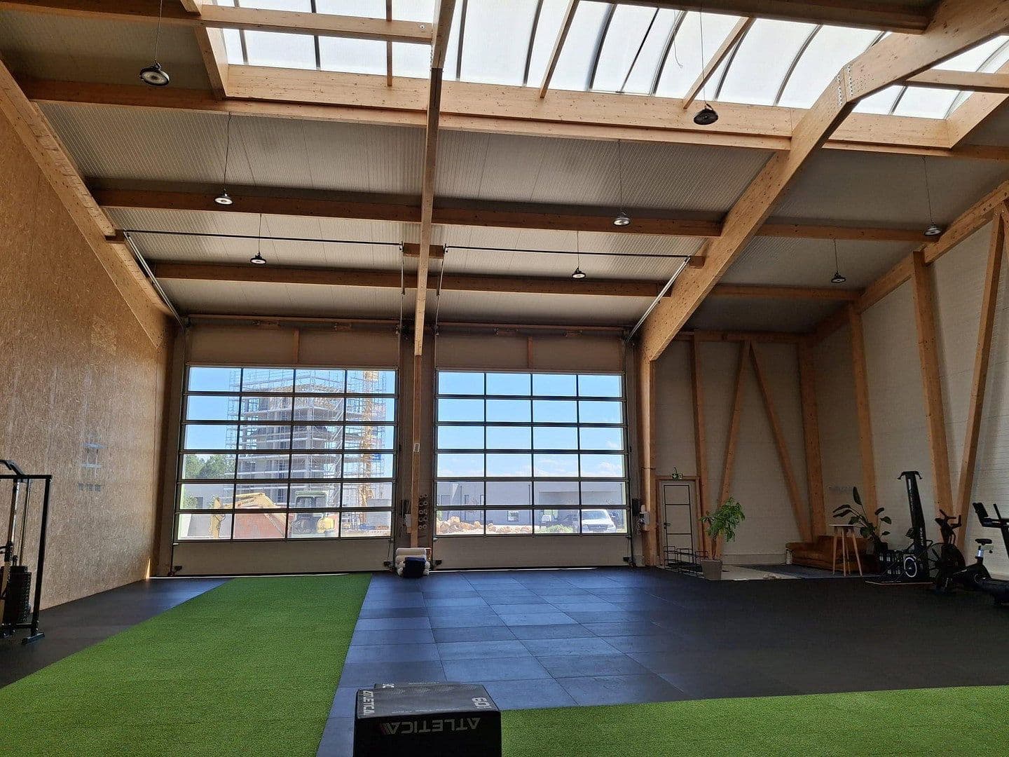 Prenájom nebytového priestoru 334 m², Hemau, Bavorsko Prenájom nebytového priestoru 334 m², Hemau, Bavorsko