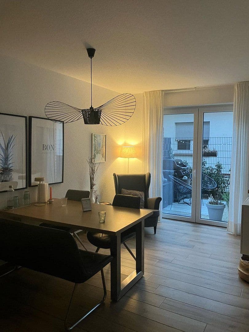 Prenájom domu 108 m², pozemek 100 m², St.-Georg-Str. 2b, Cloppenburg, Dolné Sasko Prenájom domu 108 m², pozemek 100 m², St.-Georg-Str. 2b, Cloppenburg, Dolné Sasko