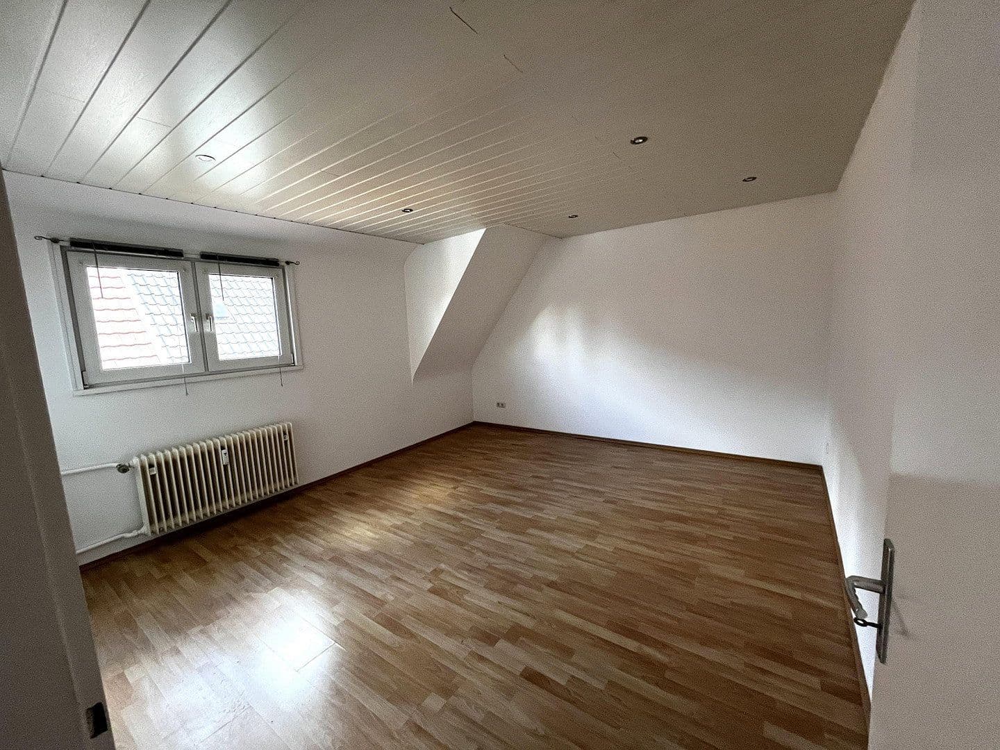 Prenájom bytu 3-izbový 53 m², Kaiserslautern, Porýnie-Falcko Prenájom bytu 3-izbový 53 m², Kaiserslautern, Porýnie-Falcko