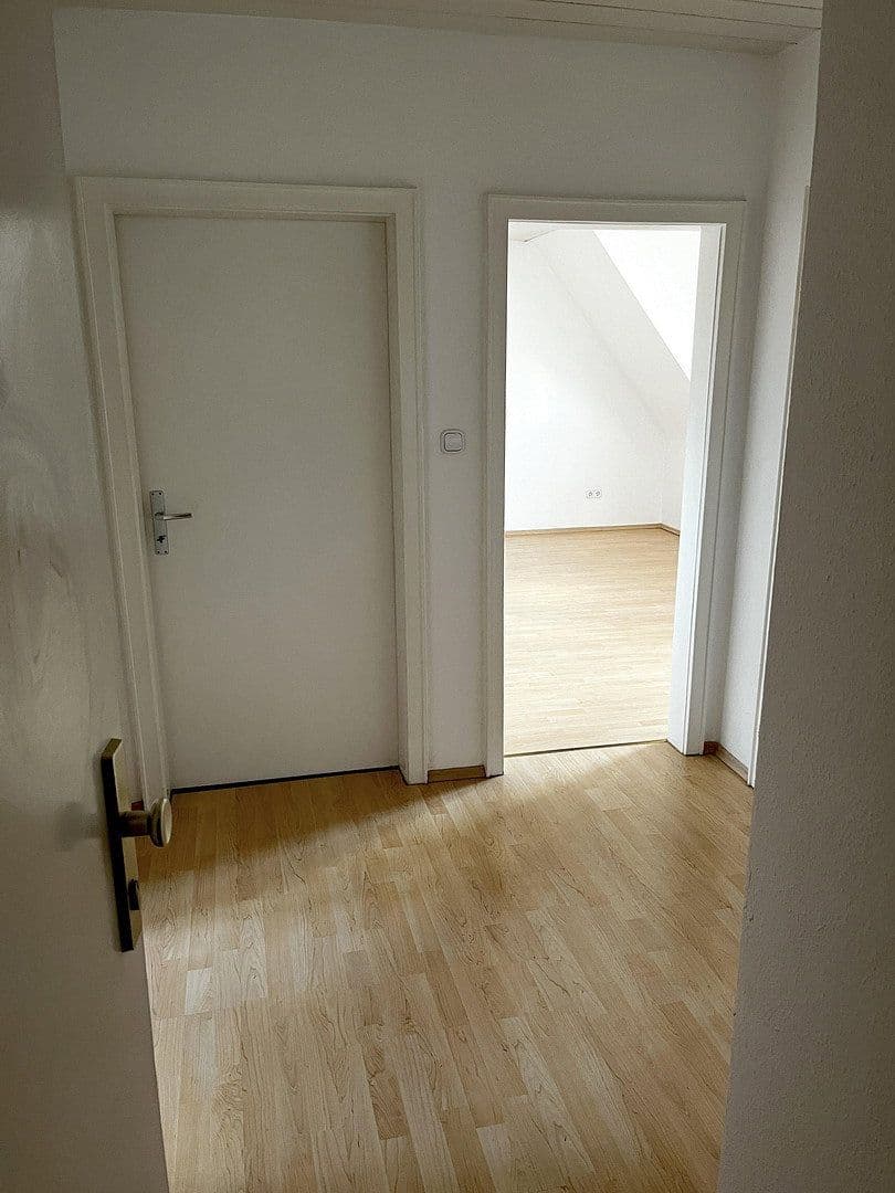 Prenájom bytu 3-izbový 53 m², Kaiserslautern, Porýnie-Falcko Prenájom bytu 3-izbový 53 m², Kaiserslautern, Porýnie-Falcko