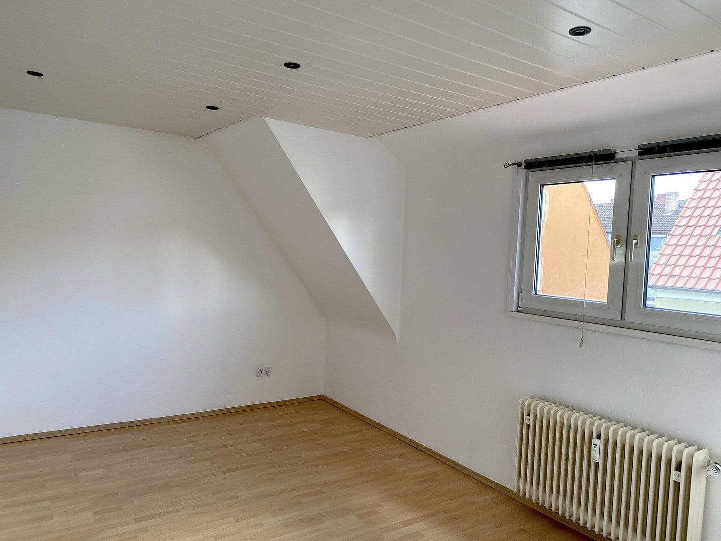 Prenájom bytu 3-izbový 53 m², Kaiserslautern, Porýnie-Falcko Prenájom bytu 3-izbový 53 m², Kaiserslautern, Porýnie-Falcko