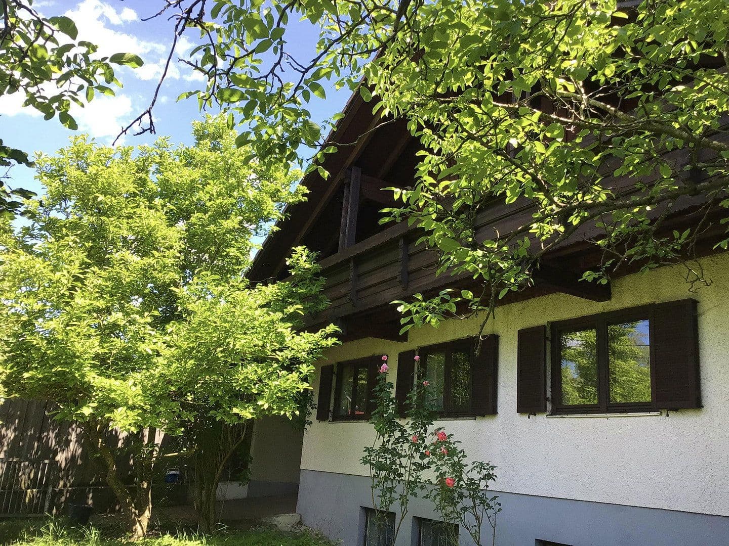 Predaj domu 253 m², pozemek 1.047 m², Grafrath, Bavorsko Predaj domu 253 m², pozemek 1.047 m², Grafrath, Bavorsko