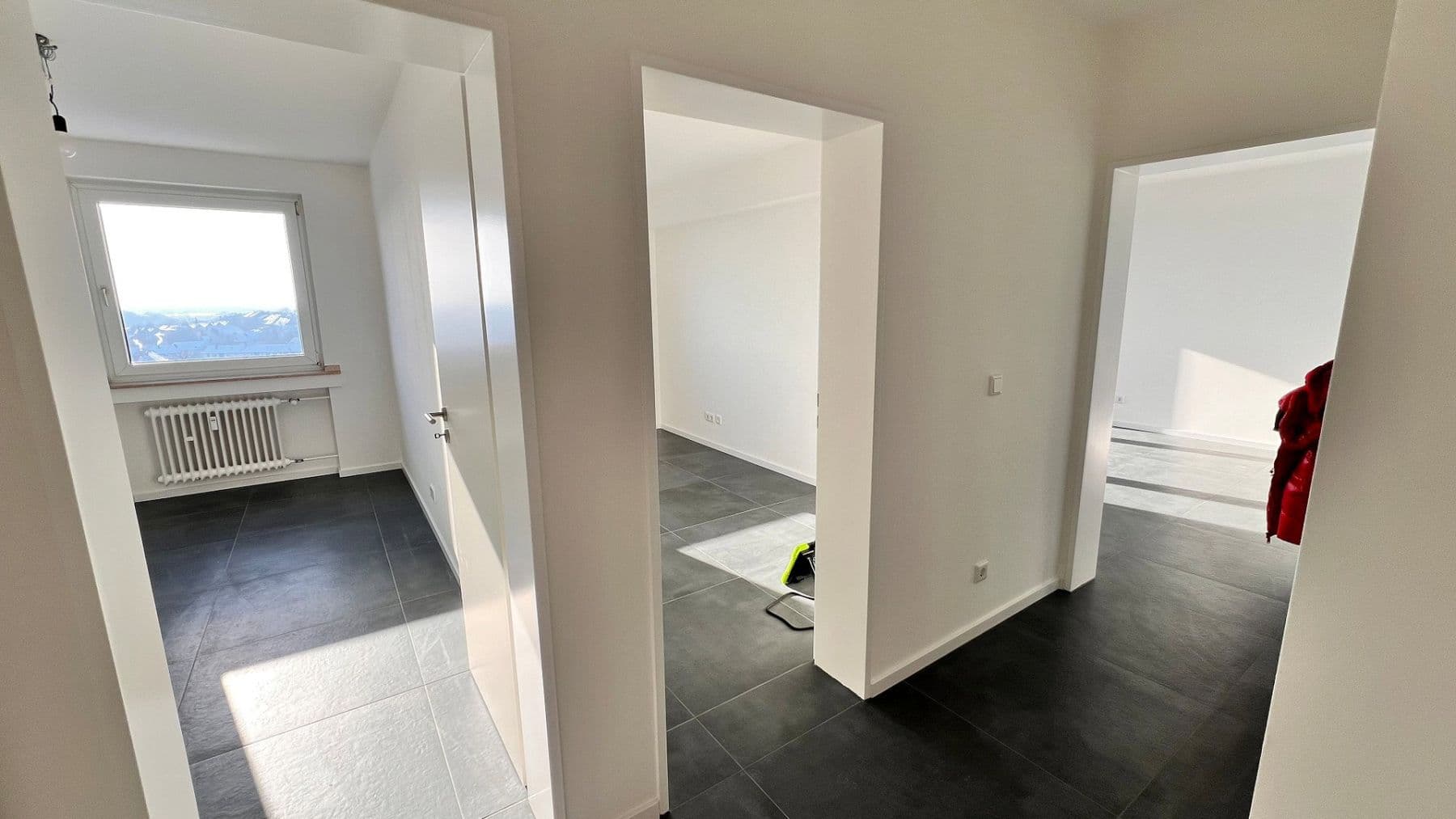 Prenájom bytu 3-izbový 77 m², Mettmann, Severné Porýnie - Westfálsko Prenájom bytu 3-izbový 77 m², Mettmann, Severné Porýnie - Westfálsko