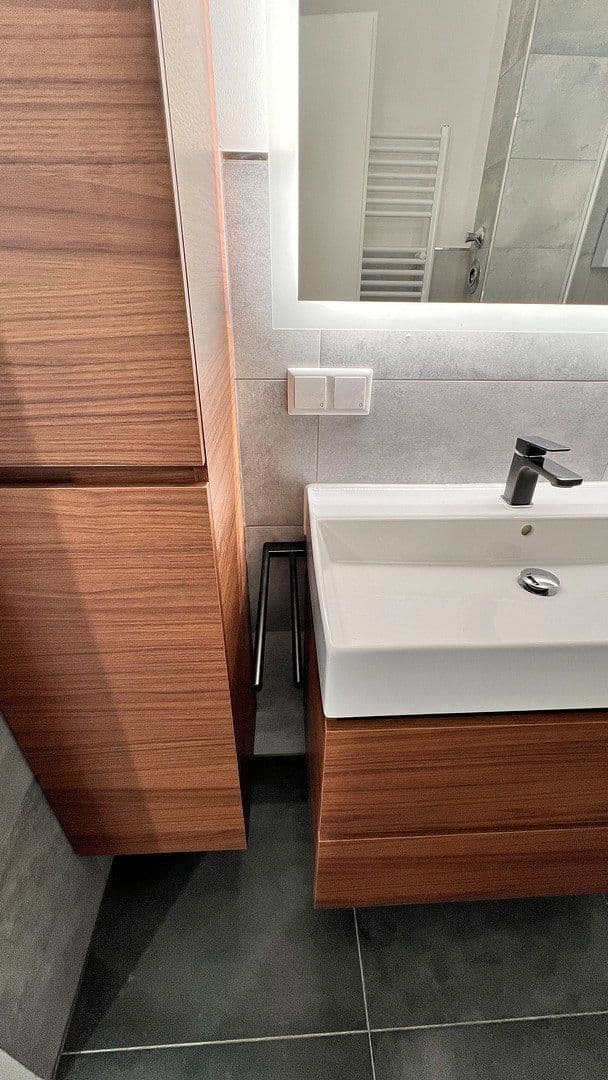 Prenájom bytu 3-izbový 77 m², Mettmann, Severné Porýnie - Westfálsko Prenájom bytu 3-izbový 77 m², Mettmann, Severné Porýnie - Westfálsko