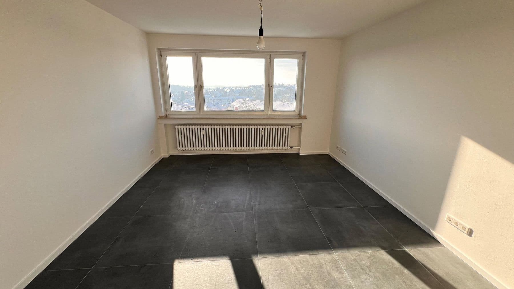 Prenájom bytu 3-izbový 77 m², Mettmann, Severné Porýnie - Westfálsko Prenájom bytu 3-izbový 77 m², Mettmann, Severné Porýnie - Westfálsko