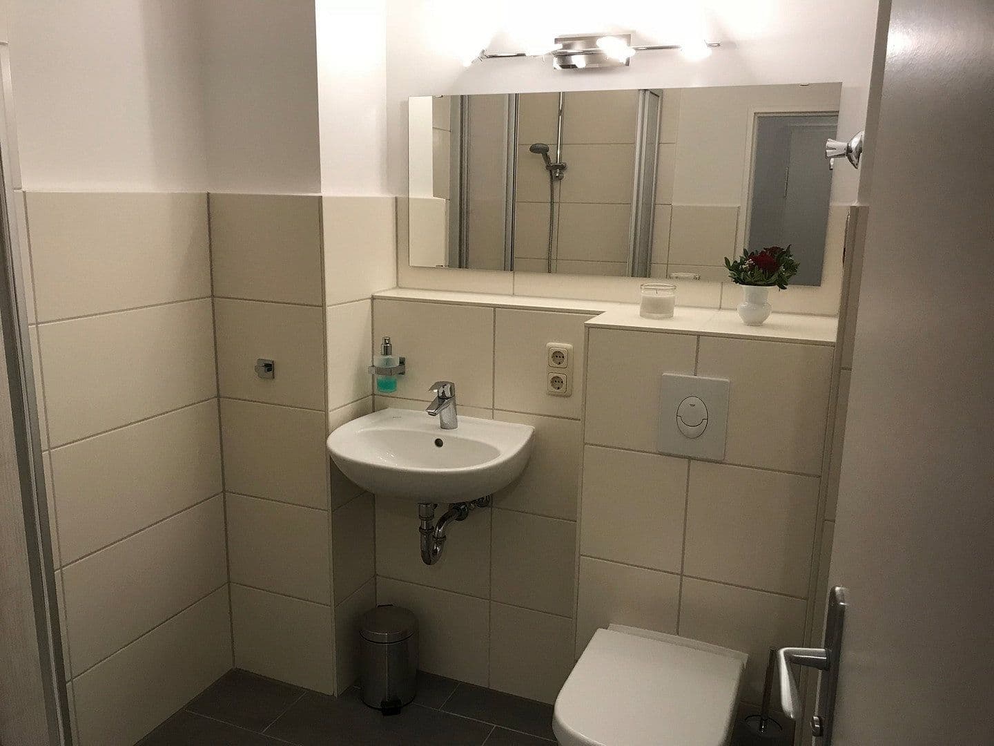 Prenájom bytu 1-izbový 35 m², Prinzregentenstr. 88, BERLIN, Berlín Prenájom bytu 1-izbový 35 m², Prinzregentenstr. 88, BERLIN, Berlín