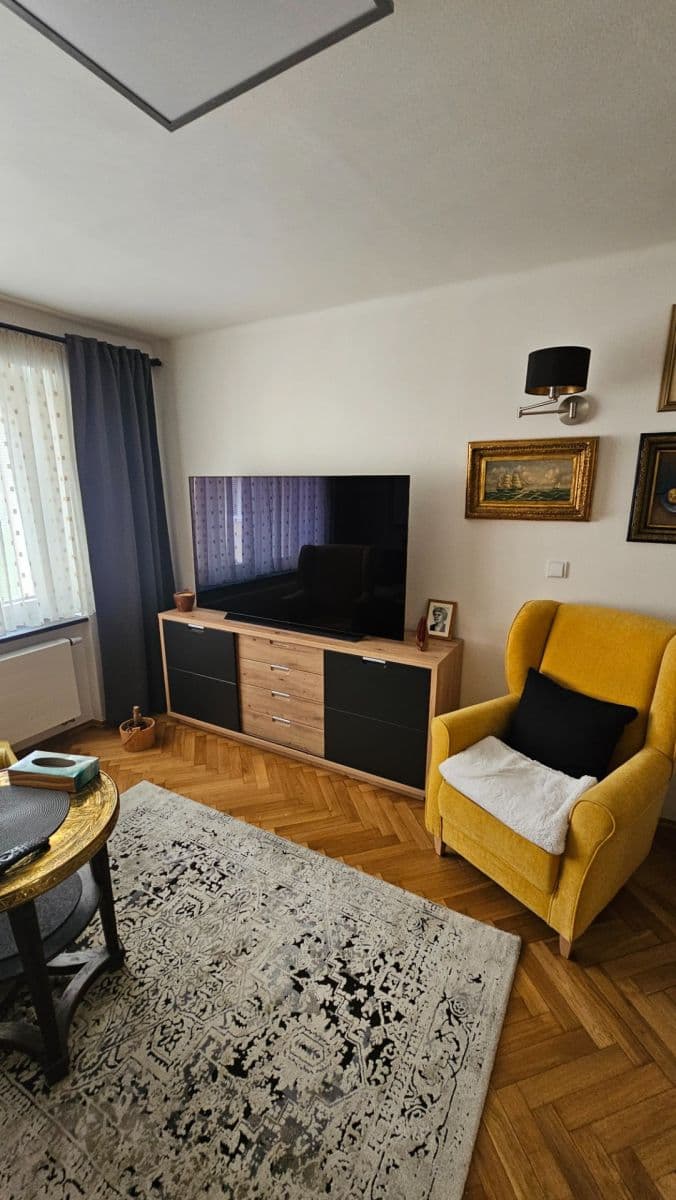 Prenájom bytu 2-izbový 51 m², Barákova, Roudnice nad Labem, Ústecký kraj Prenájom bytu 2-izbový 51 m², Barákova, Roudnice nad Labem, Ústecký kraj