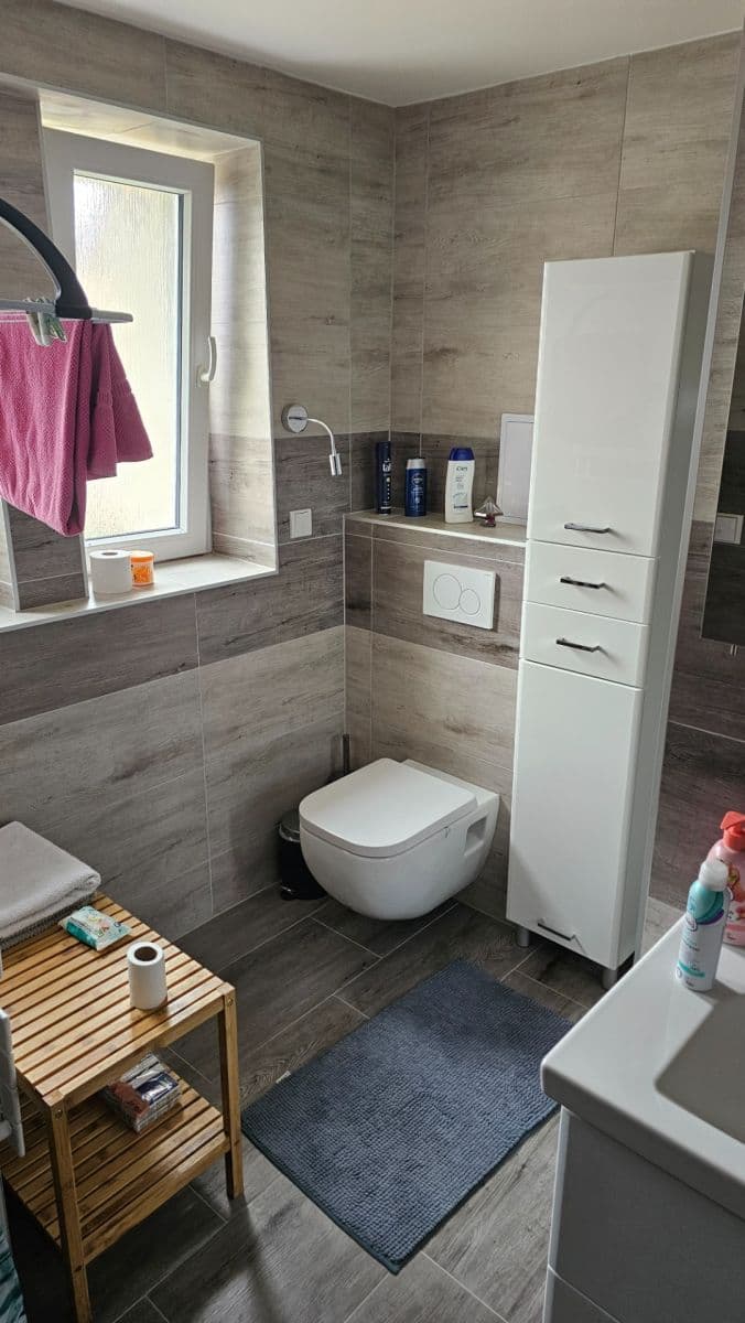 Prenájom bytu 2-izbový 51 m², Barákova, Roudnice nad Labem, Ústecký kraj Prenájom bytu 2-izbový 51 m², Barákova, Roudnice nad Labem, Ústecký kraj