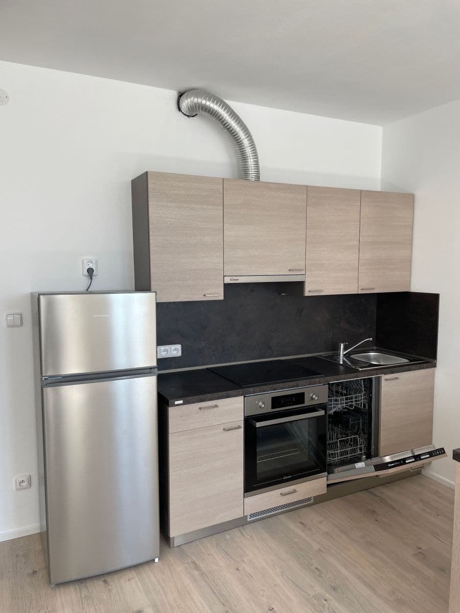 Prenájom bytu 1-izbový 36 m², Říční, Svitavy, Pardubický kraj Prenájom bytu 1-izbový 36 m², Říční, Svitavy, Pardubický kraj