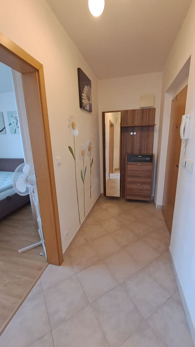 Prenájom bytu 2-izbový 59 m², Milotická, Praha, Praha Prenájom bytu 2-izbový 59 m², Milotická, Praha, Praha