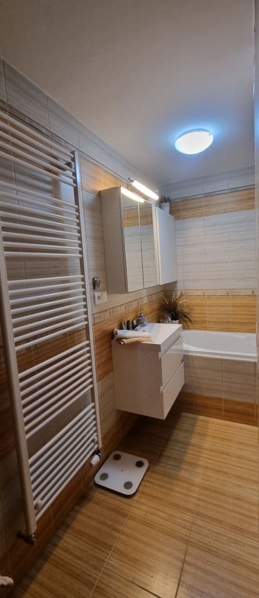 Predaj bytu 2-izbový 64 m², Žižkovo náměstí, Chrudim, Pardubický kraj Predaj bytu 2-izbový 64 m², Žižkovo náměstí, Chrudim, Pardubický kraj