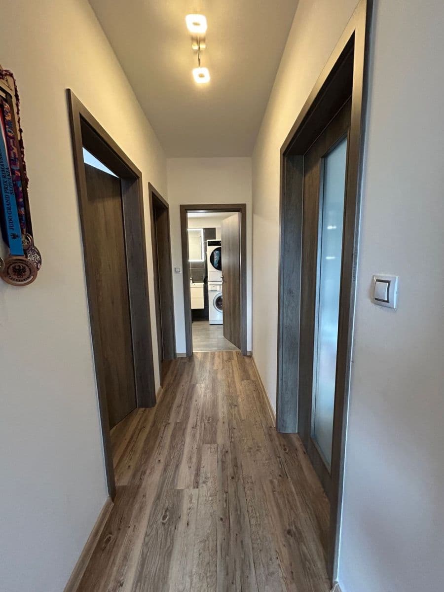 Predaj bytu 3-izbový 89 m², Březinky, Nové Město nad Metují, Královéhradecký kraj Predaj bytu 3-izbový 89 m², Březinky, Nové Město nad Metují, Královéhradecký kraj