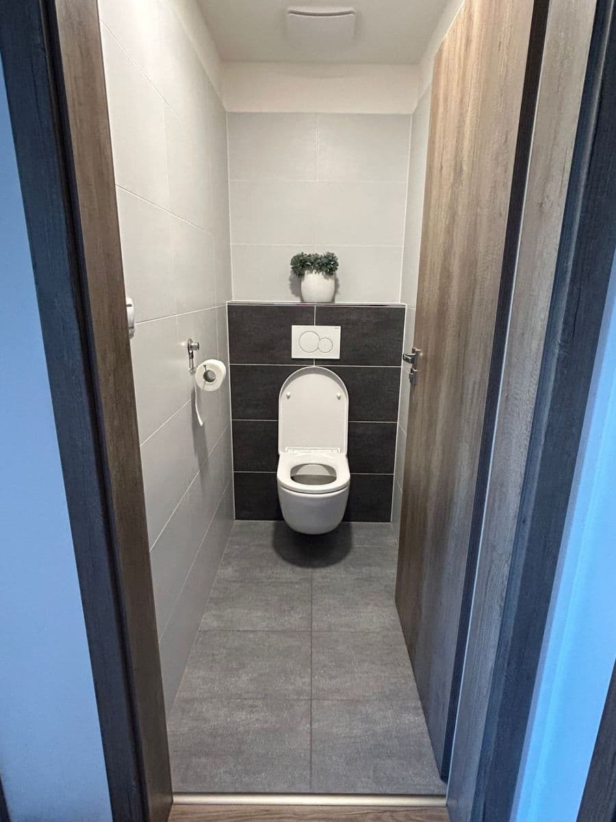 Predaj bytu 3-izbový 89 m², Březinky, Nové Město nad Metují, Královéhradecký kraj Predaj bytu 3-izbový 89 m², Březinky, Nové Město nad Metují, Královéhradecký kraj