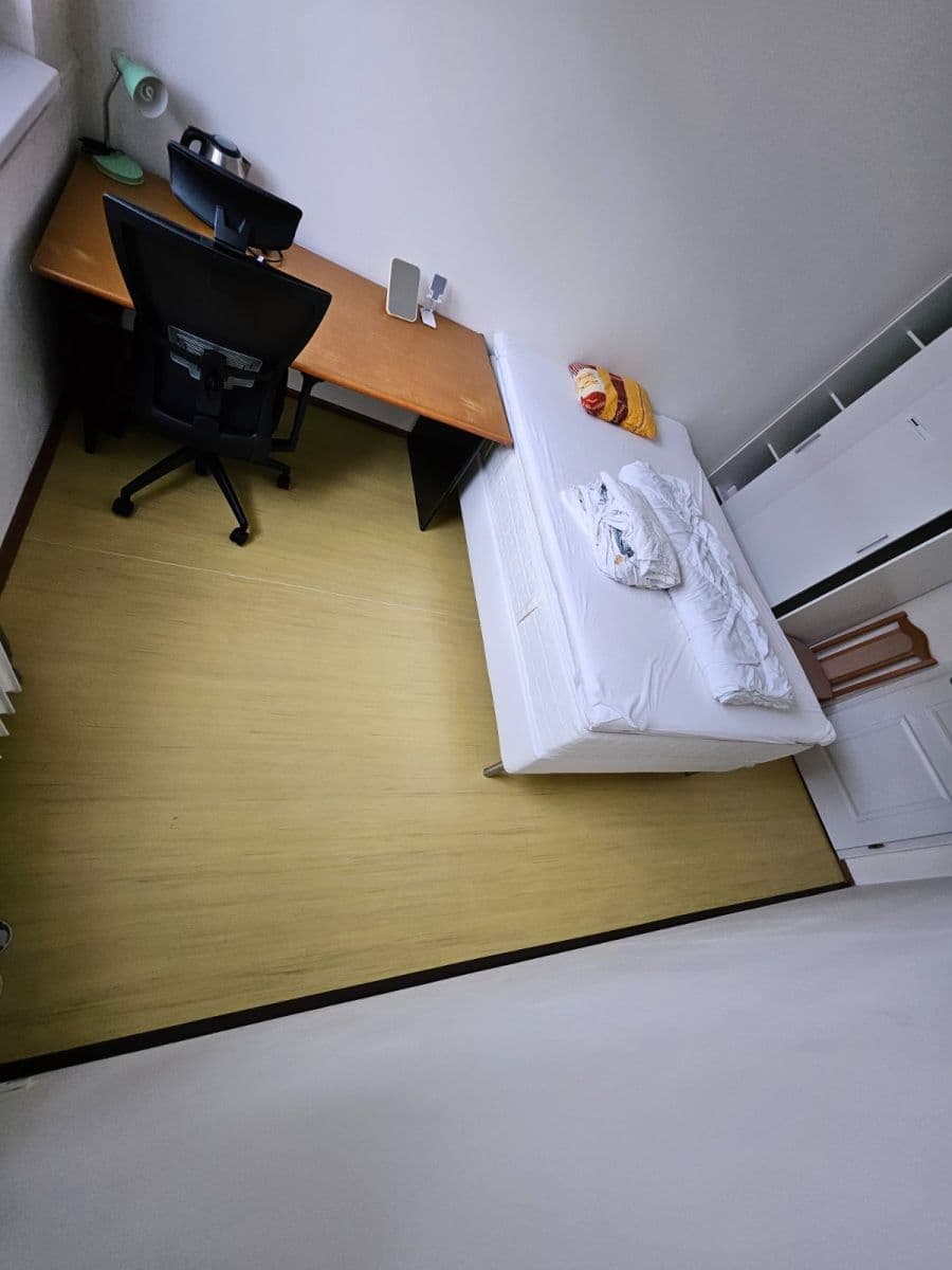 Prenájom bytu 3-izbový 69 m², Ješetická, Praha, Praha Prenájom bytu 3-izbový 69 m², Ješetická, Praha, Praha