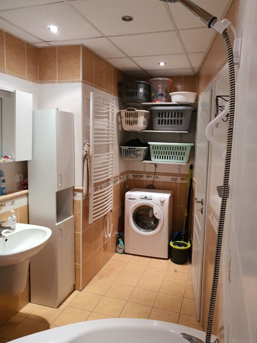 Prenájom bytu 3-izbový 69 m², Ješetická, Praha, Praha Prenájom bytu 3-izbový 69 m², Ješetická, Praha, Praha