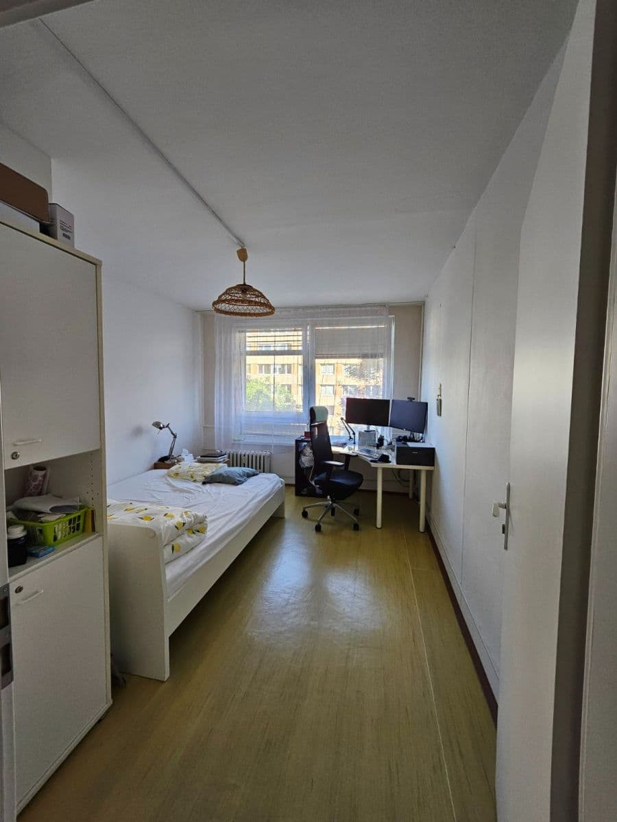 Prenájom bytu 3-izbový 69 m², Ješetická, Praha, Praha Prenájom bytu 3-izbový 69 m², Ješetická, Praha, Praha