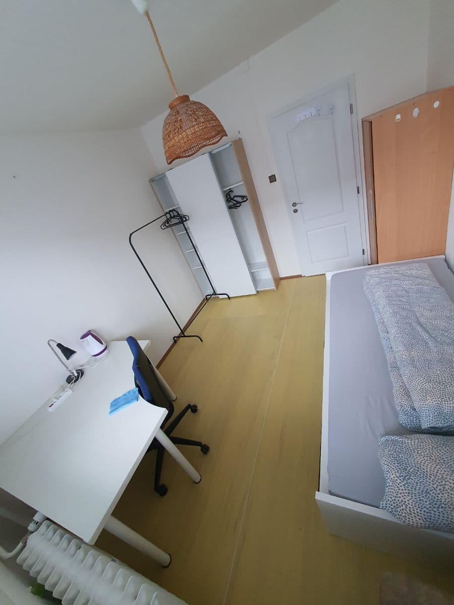 Prenájom bytu 3-izbový 69 m², Ješetická, Praha, Praha Prenájom bytu 3-izbový 69 m², Ješetická, Praha, Praha