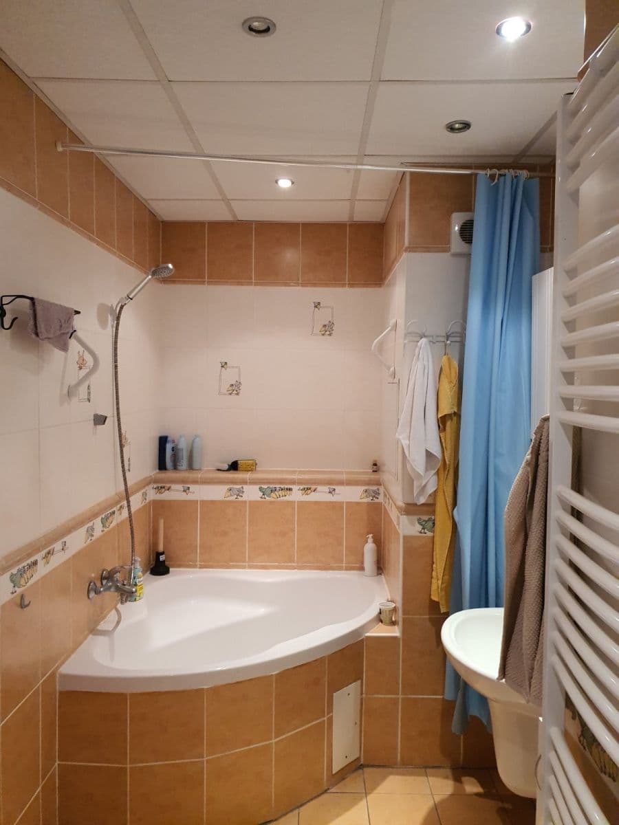 Prenájom bytu 3-izbový 69 m², Ješetická, Praha, Praha Prenájom bytu 3-izbový 69 m², Ješetická, Praha, Praha