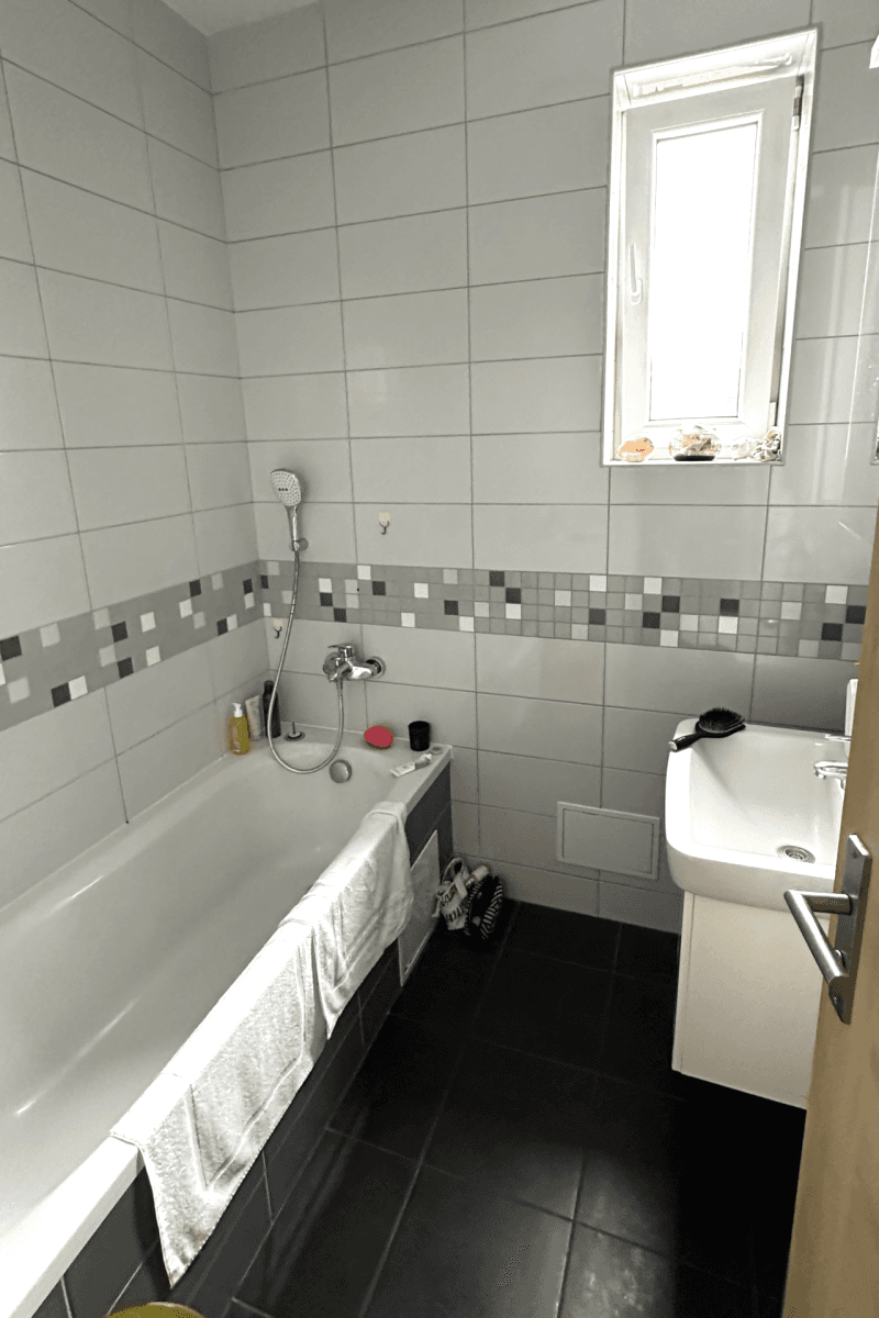 Prenájom bytu 3-izbový 98 m², Na Šedivé, Praha, Praha Prenájom bytu 3-izbový 98 m², Na Šedivé, Praha, Praha