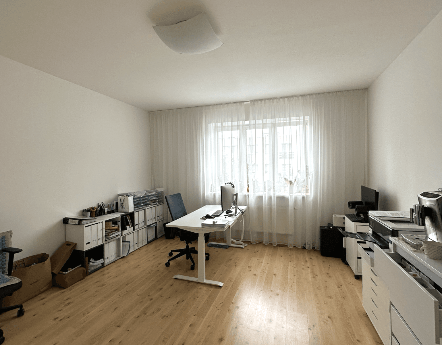 Prenájom bytu 3-izbový 98 m², Na Šedivé, Praha, Praha Prenájom bytu 3-izbový 98 m², Na Šedivé, Praha, Praha