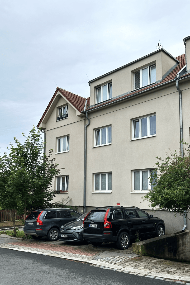 Prenájom bytu 3-izbový 98 m², Na Šedivé, Praha, Praha Prenájom bytu 3-izbový 98 m², Na Šedivé, Praha, Praha