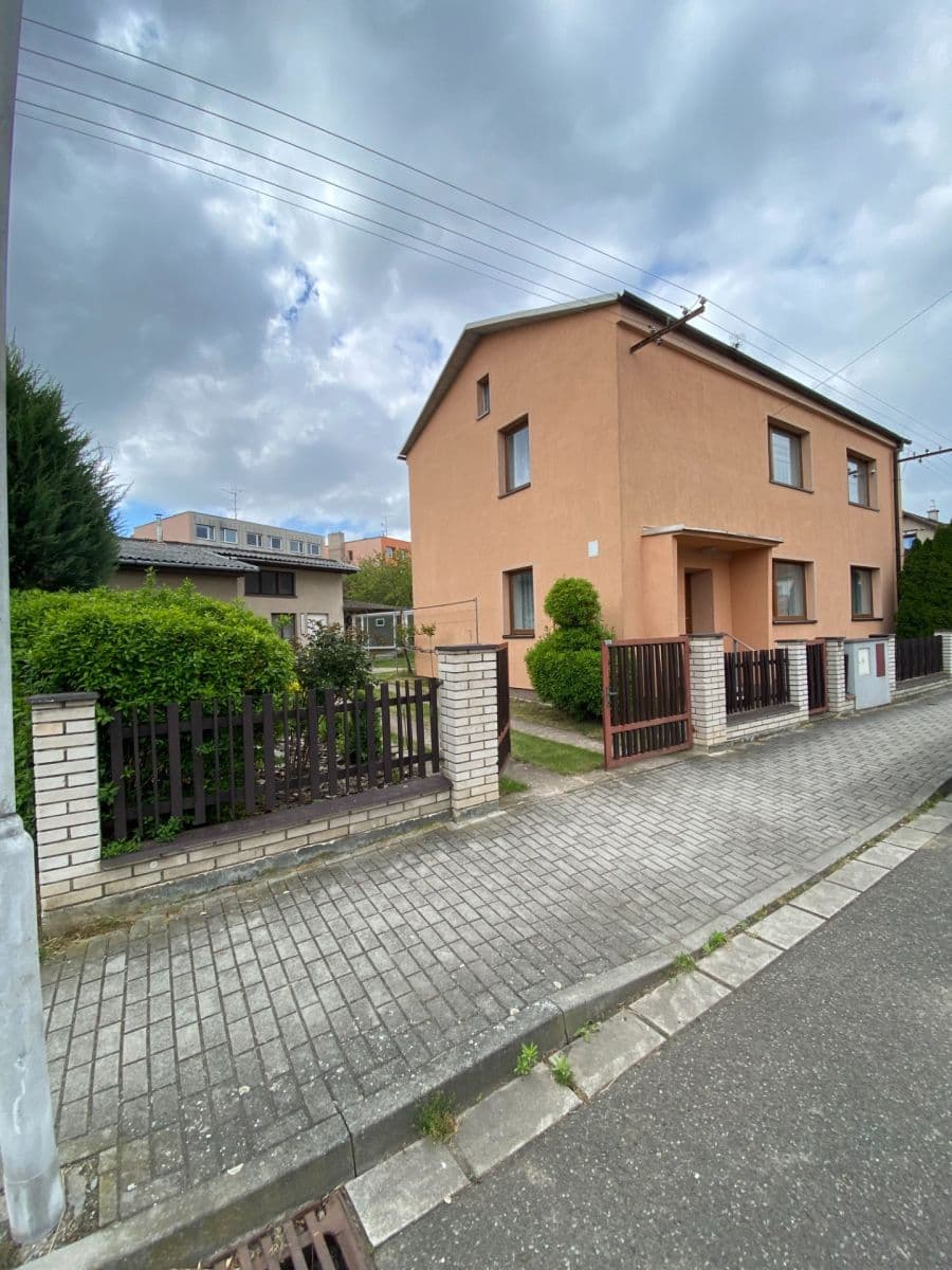 Predaj domu 159 m², pozemek 1.183 m², Dukelských hrdinů, Vrdy, Středočeský kraj Predaj domu 159 m², pozemek 1.183 m², Dukelských hrdinů, Vrdy, Středočeský kraj