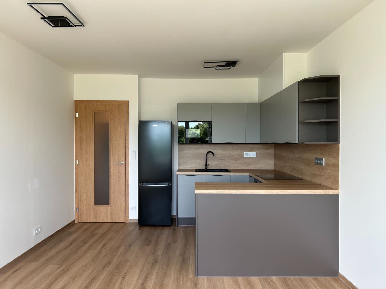 Prenájom bytu 2-izbový 54 m², Jižní, Brno, Jihomoravský kraj Prenájom bytu 2-izbový 54 m², Jižní, Brno, Jihomoravský kraj